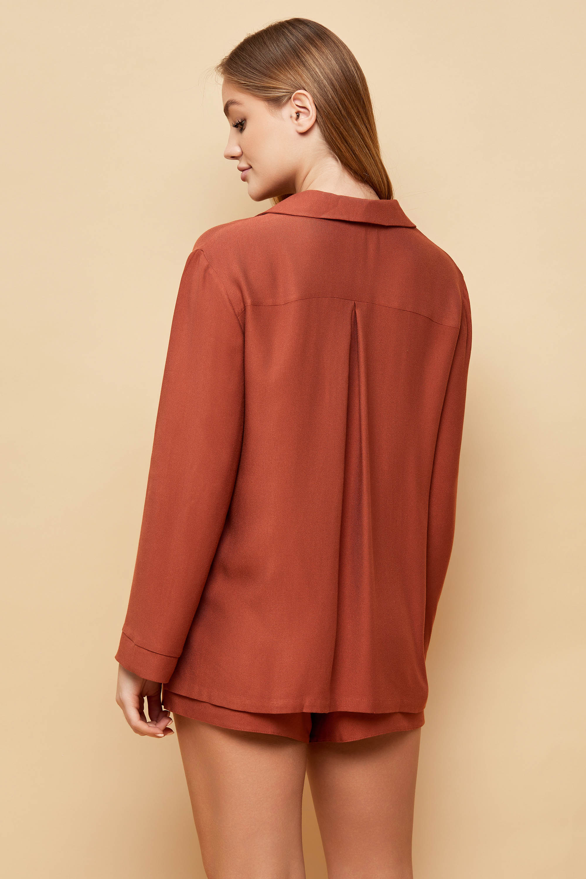 6826 Комплект женский (жакет и шорты)